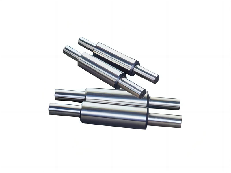 Roll and straightening roll series