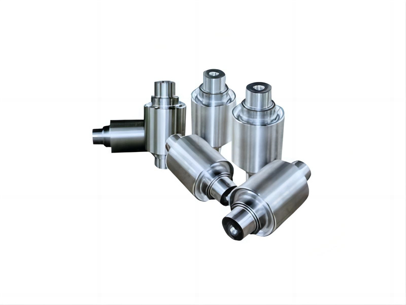 Roll and straightening roll series
